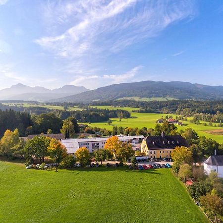 Haus Chiemgau - Kolping-Familienhotel Teisendorf Ngoại thất bức ảnh