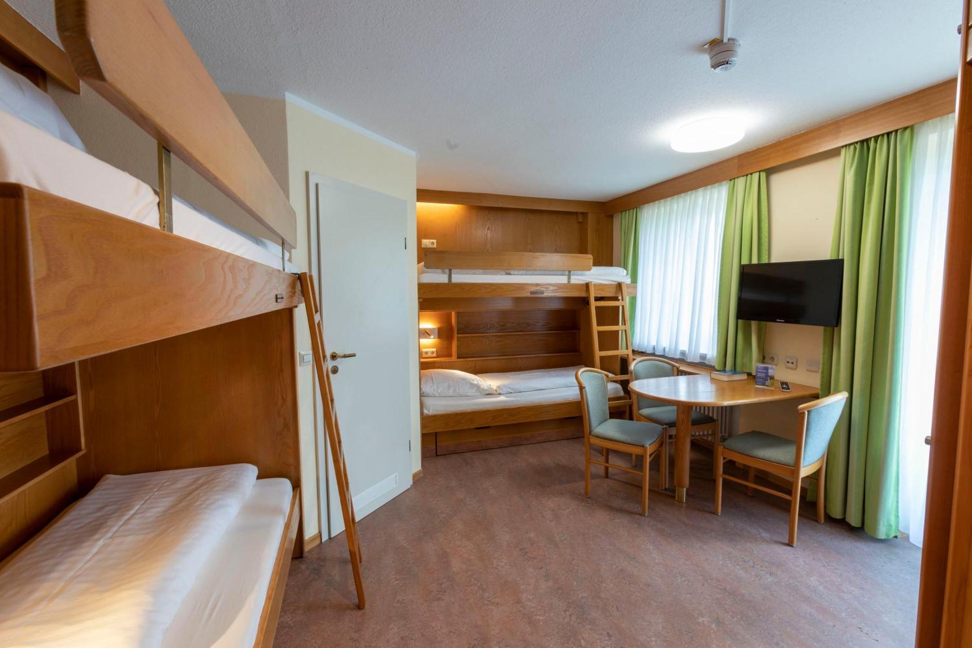 Haus Chiemgau - Kolping-Familienhotel Teisendorf Ngoại thất bức ảnh