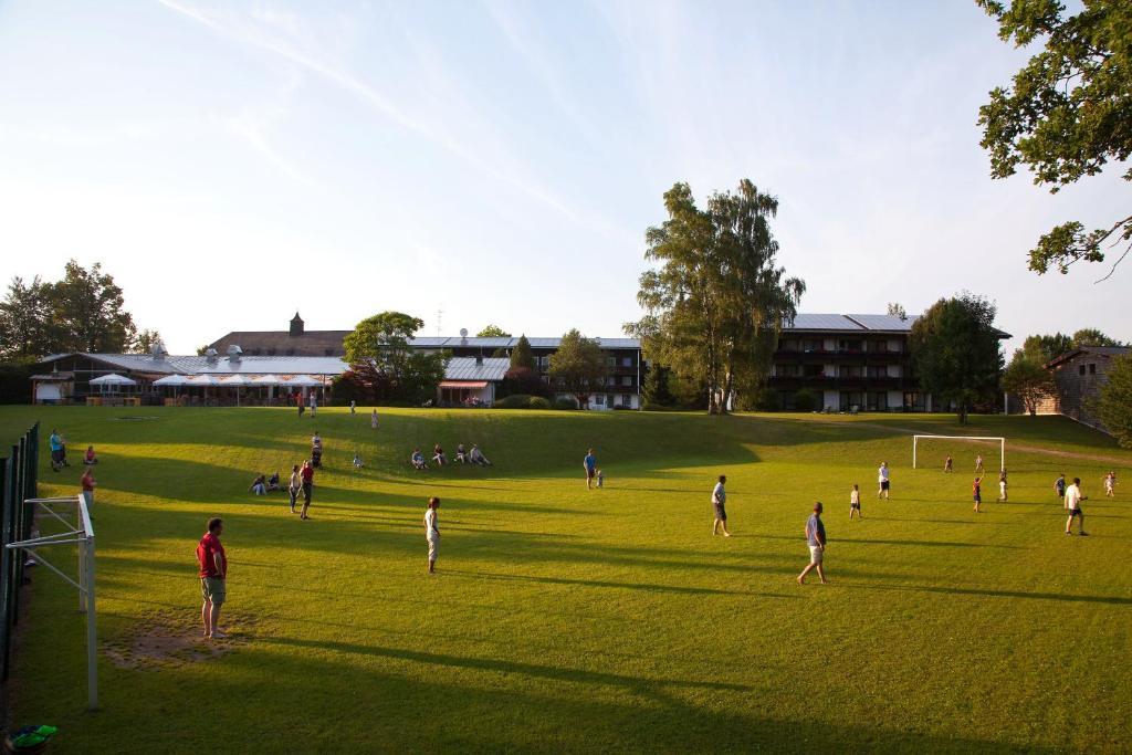 Haus Chiemgau - Kolping-Familienhotel Teisendorf Ngoại thất bức ảnh